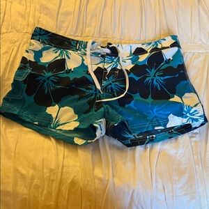 Tropical Floral Women's Shorts
